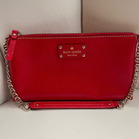 Kate spade Handbags - Kate Spade Wellesley Byrd Red